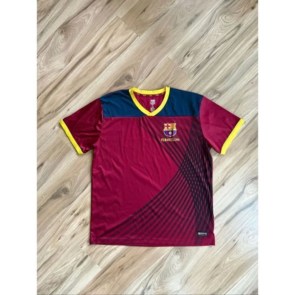 FCB Barcelona Mens Red Short Sleeve 2023 2024 Soccer Shirt Jersey Size XL